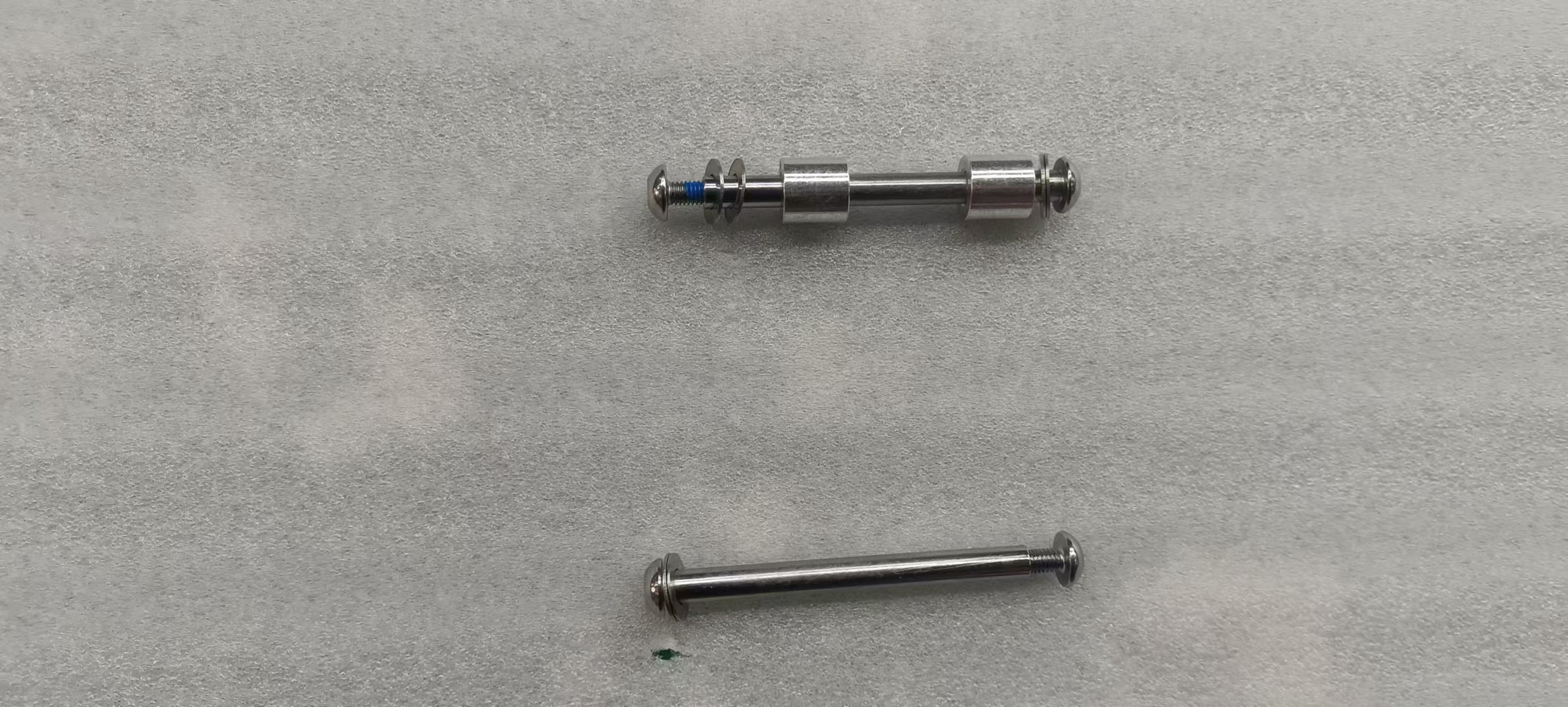 スクリュー XT750 PLUS